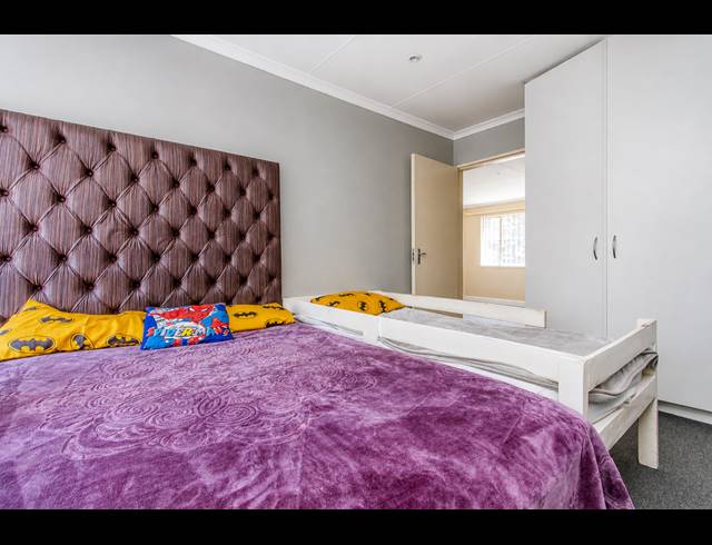 4 BEDROOM FREESTANDING FOR SALE IN WELTEVREDEN PARK